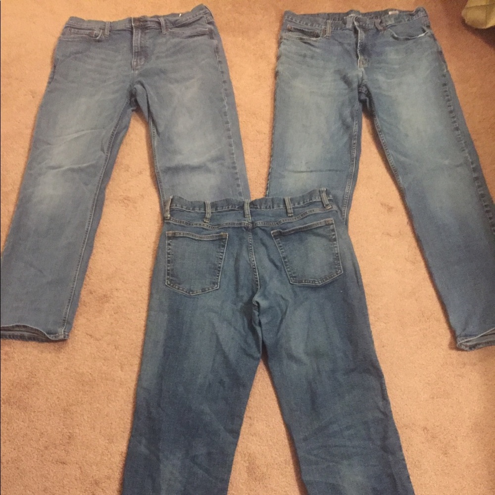 Men’s Old Navy Straight leg and Loose Jeans 36x34